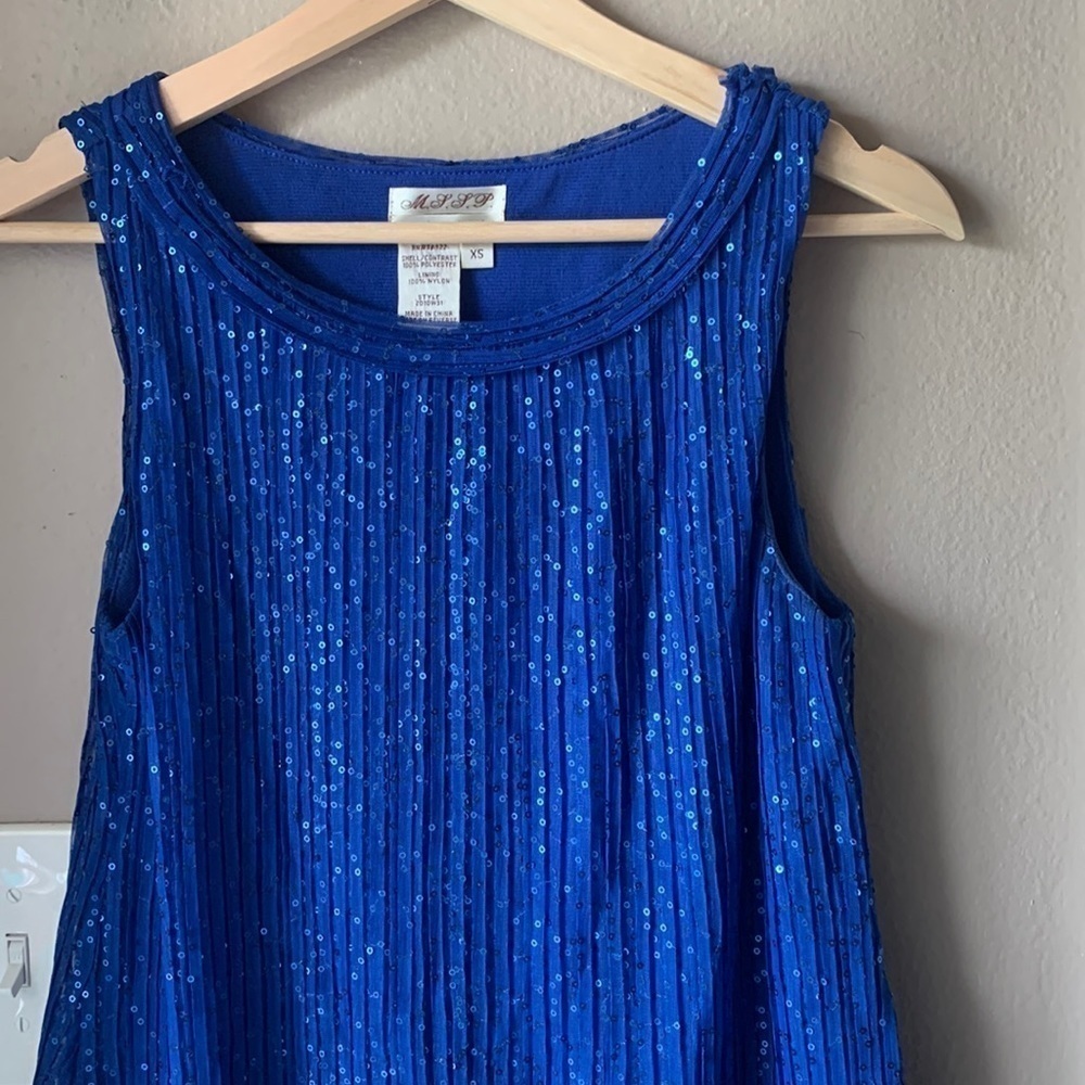 Vintage MAX STUDIO Specialty Products Blue Sequin Fringe Sleeveless Top